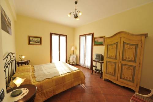 Diano Castello Italie Code promo fantastique pour Booking.com hôtel