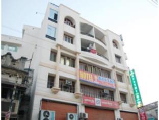 Varanasi India Agoda.com fantastic hotel promo code