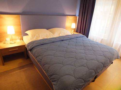 Novi triste Serbie Code promo fantastique pour Booking.com hôtel