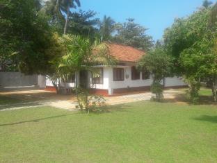 Hikkaduwa Sri Lanka Agoda.com fantastic hotel promo code