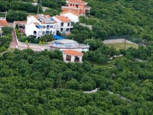 Jadranovo Croatia Agoda.com fantastic hotel promo code